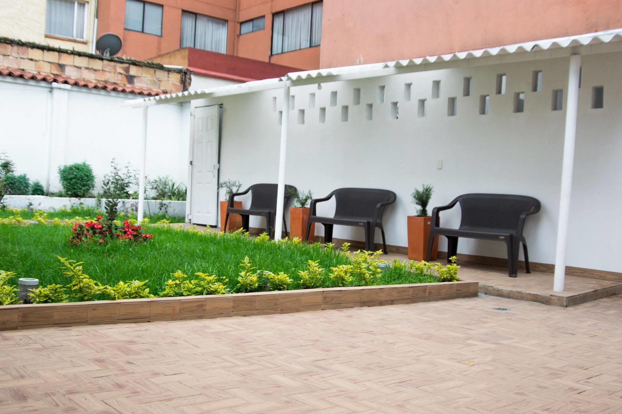 Casa Jota Hotel Bogota Buitenkant foto
